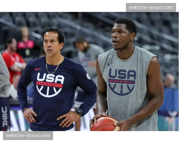 爱德华兹中场绞杀战术务实 狼队保级依赖防守反击体系