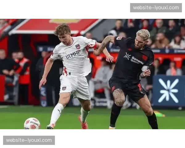 弗赖堡2-3遭拜仁逆转 补时阶段连失两球暴露防守问题